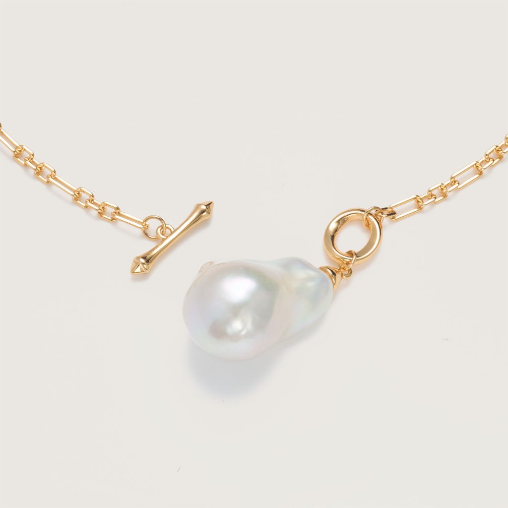 Thetis pearl pendant necklace3