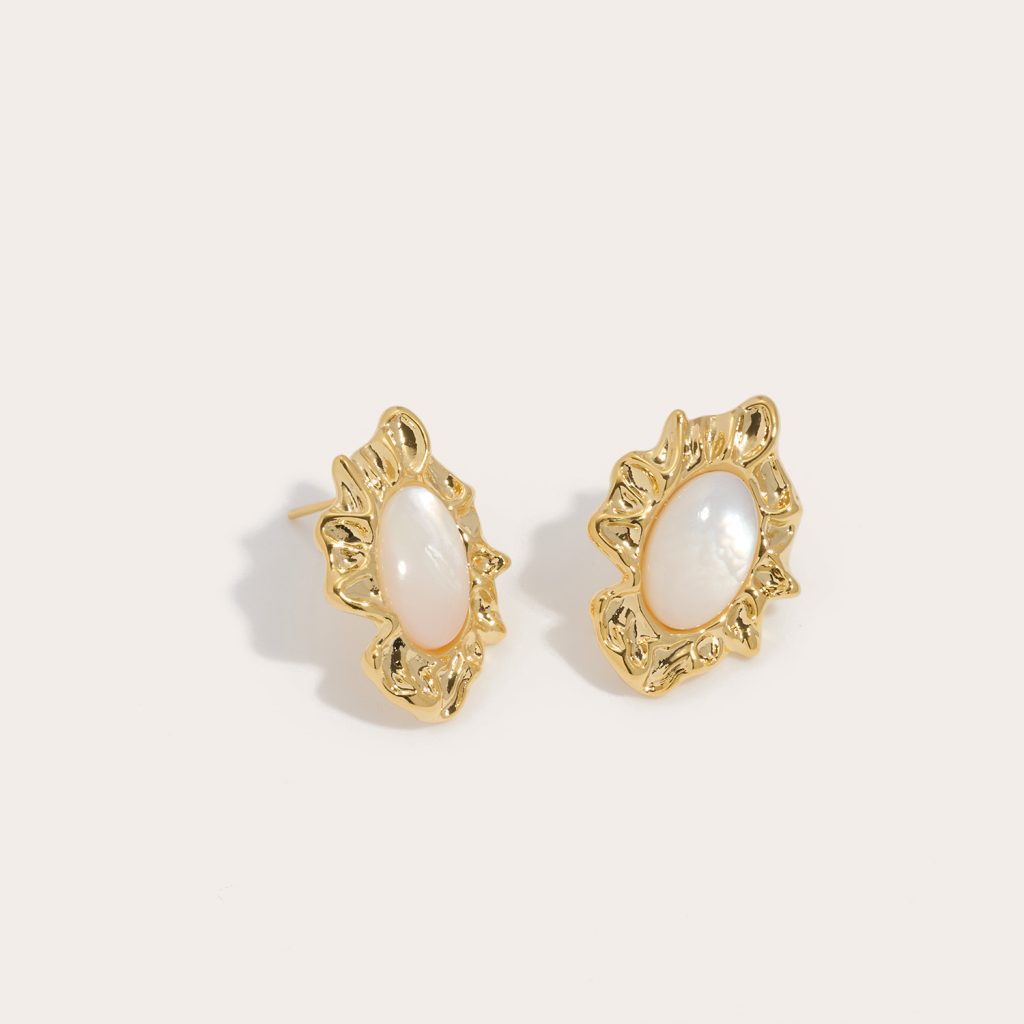 Ocean Crest earrings m1